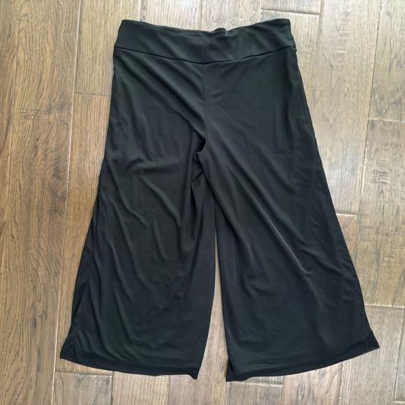 Le Chateau Wide Leg Pants - Picture 2 of 9